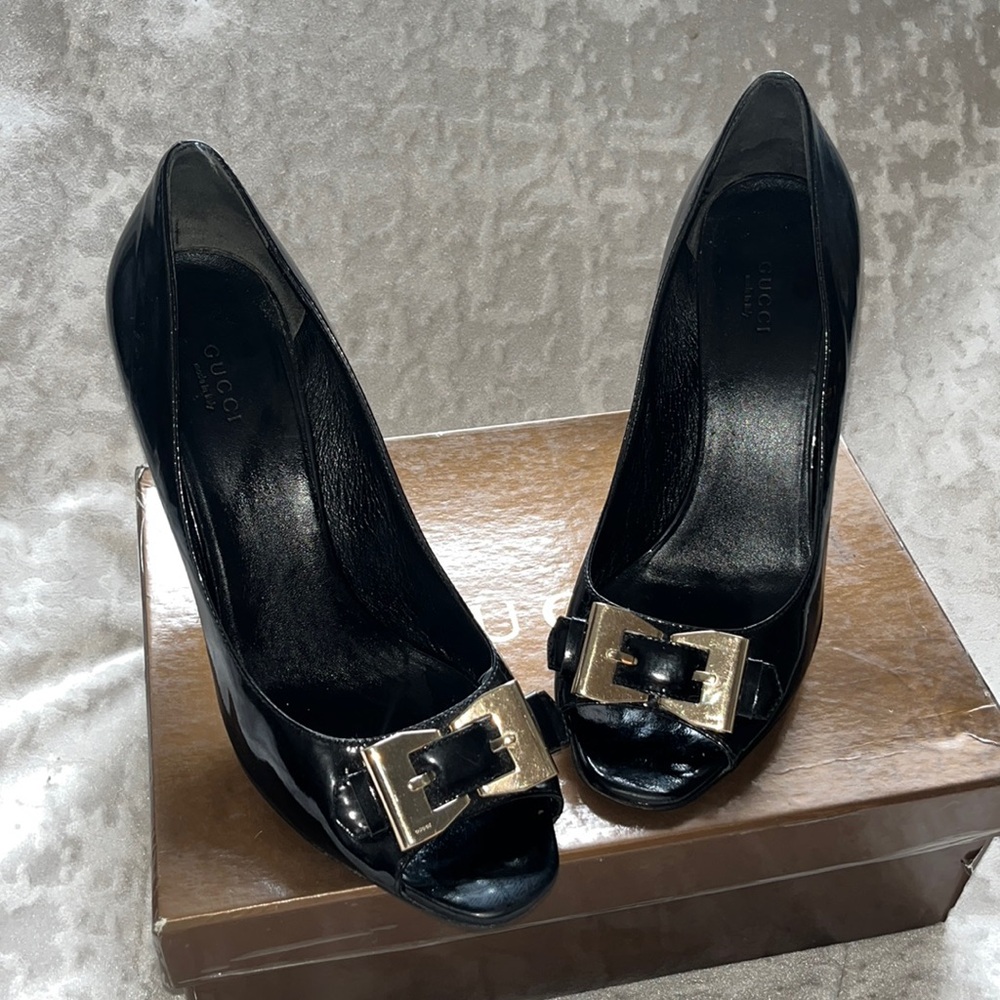 Gucci Patent Leather Pumps 9 1/2